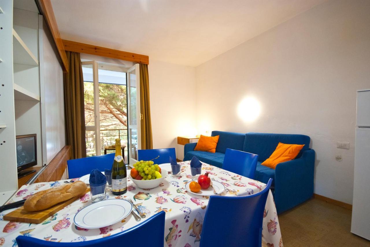Residence Golfo Della Lacona Exteriér fotografie